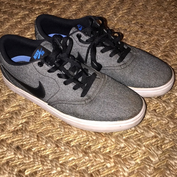 Nike Shoes - Nike Shoes